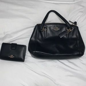 No scratches, still in good condition, matching wallet with the bag